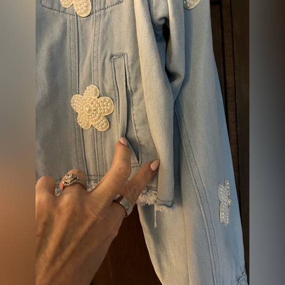 POL Blue Jean Jacket with Floral Design with Pearl accents - Picture 4 of 10